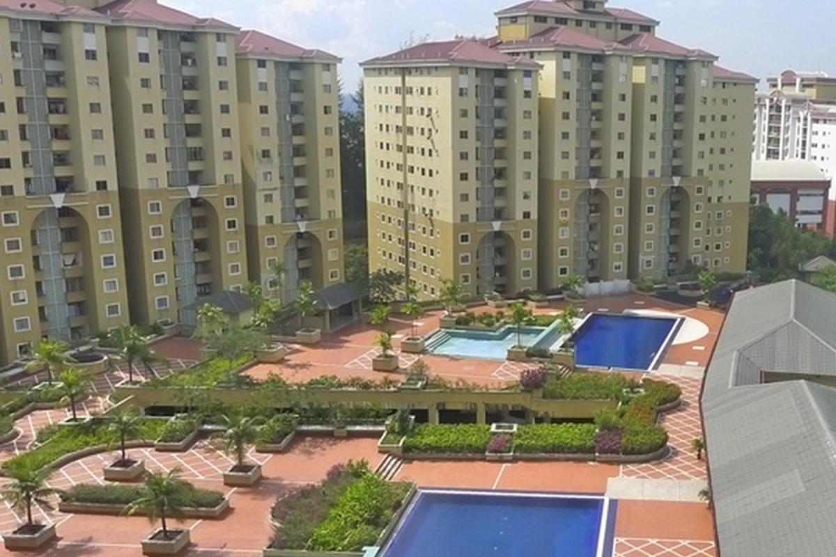 3 Bedrooms With Pool Hanan Residence Ketumbar Heights Condominium Cheras Exterior foto